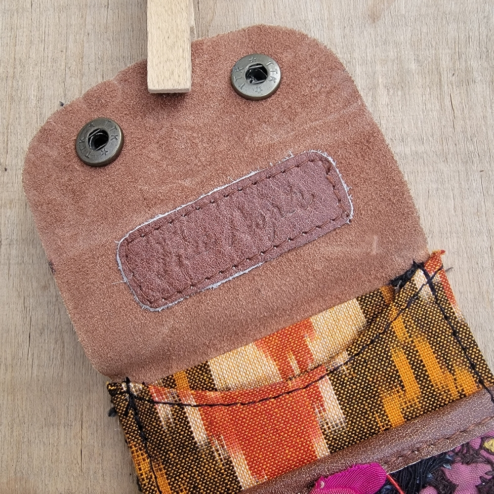 🌋👽 Free People Boho Embroidered Repurposed vtg banjara hippie Wallet card case - Picture 7 of 16